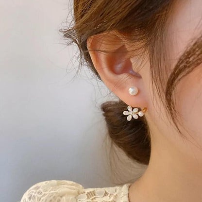 Korean pearl flower earrings new trendy light luxury stud earrings